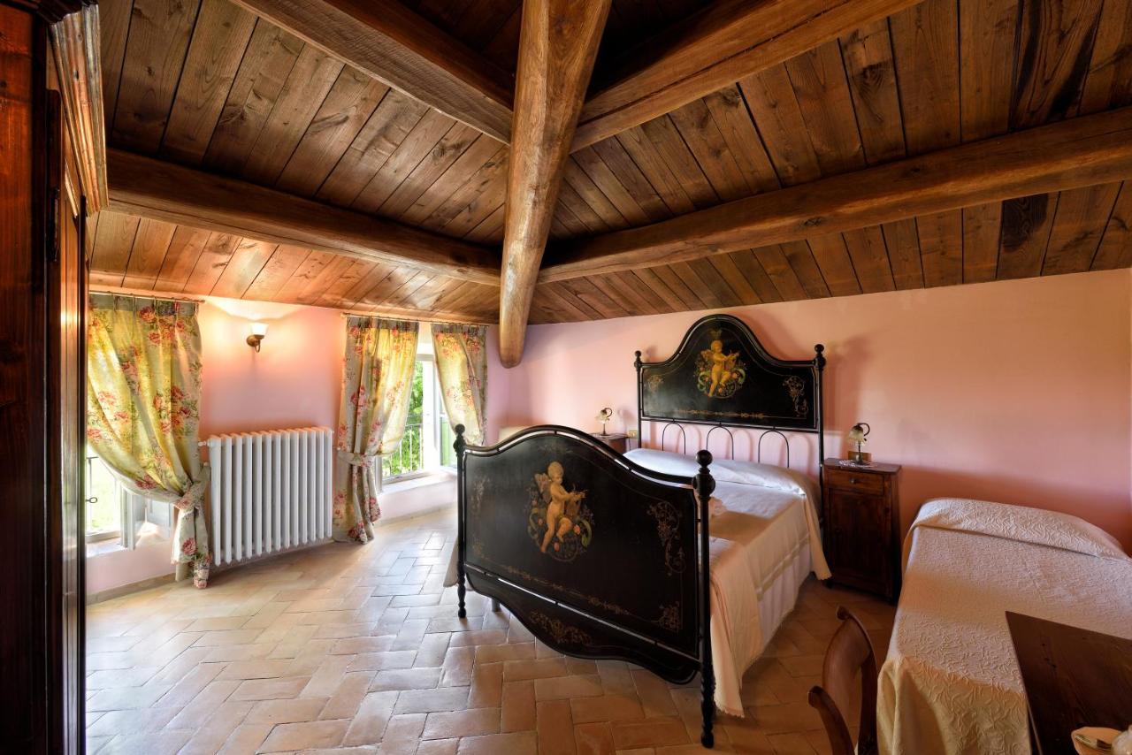 Villa Collepere Country House มาเตลิกา ภายนอก รูปภาพ