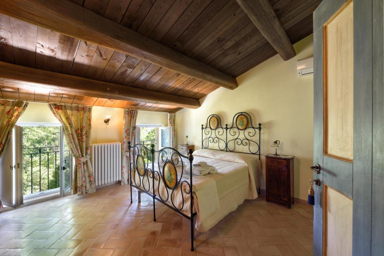 Villa Collepere Country House มาเตลิกา ภายนอก รูปภาพ